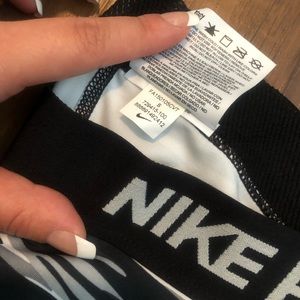 Nike Pants - Cropped Nike Pro S camo leggings Nike Pants - Cropped Nike Pro S camo leggings